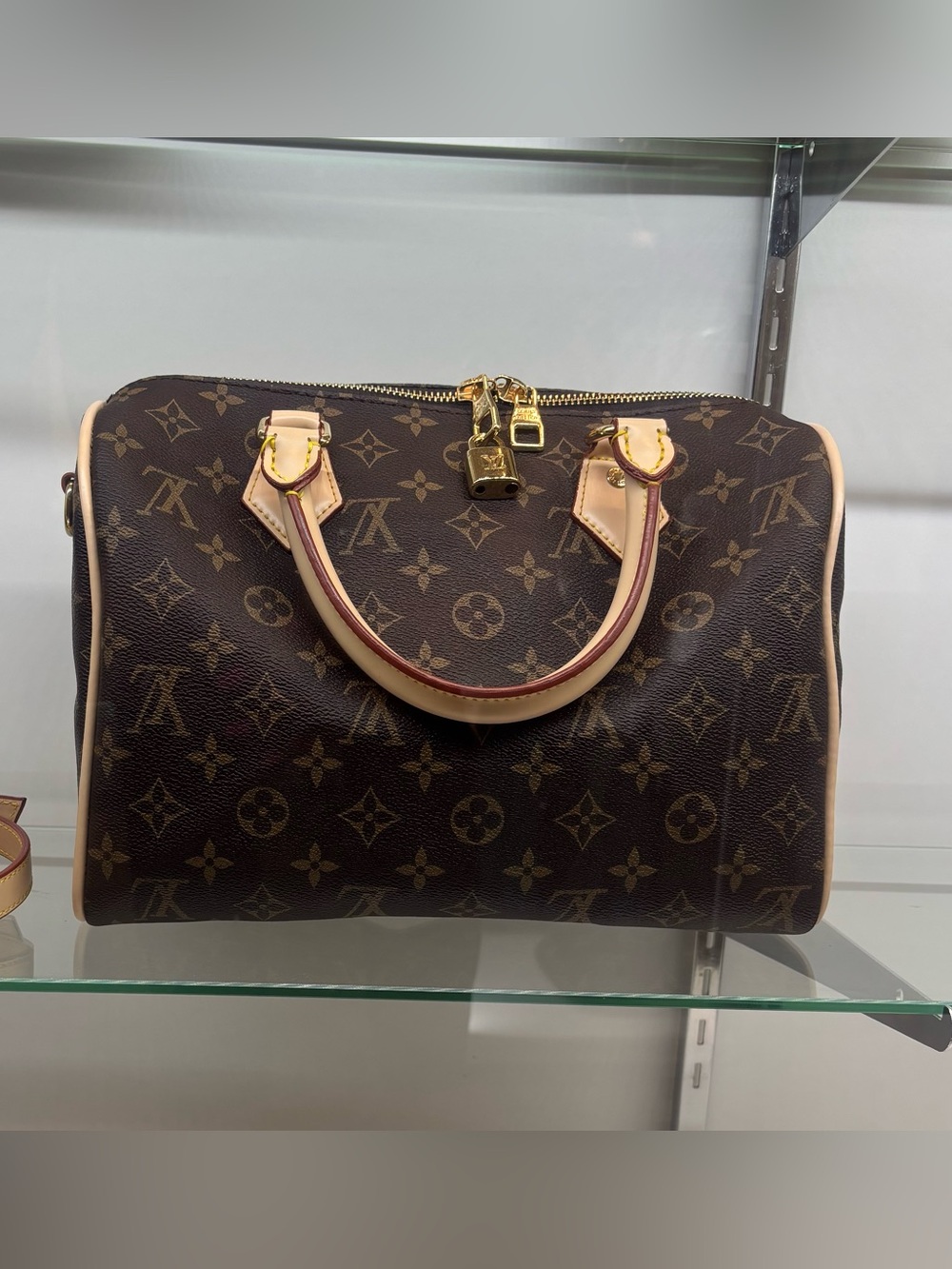 Vuitton unbranded duplicate Monogram Speedy 30 Handbag